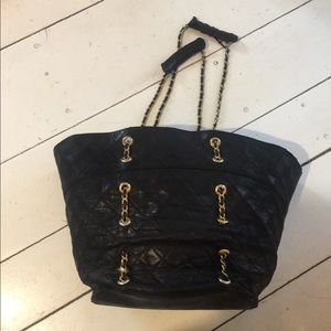 Chanel lux diamond quilted caviar leather tote